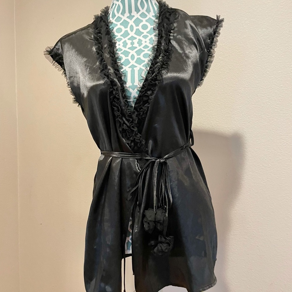 Fredericks of Hollywood Black Ruffle Robe